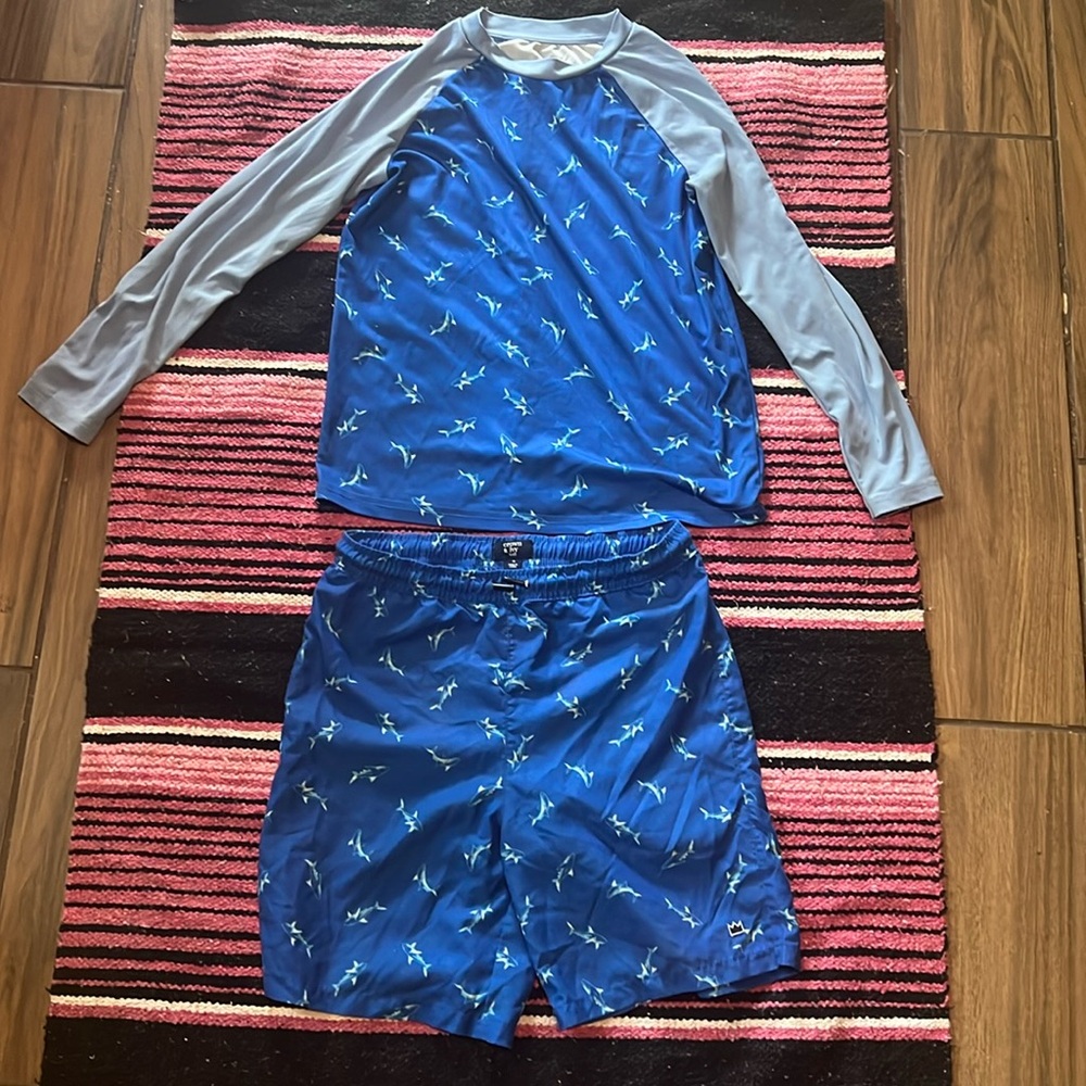 Crown & ivy swimming boys set size M color light blue .